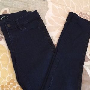 LOFT Modern Skinny Dark Demin Black Stripe 26/2